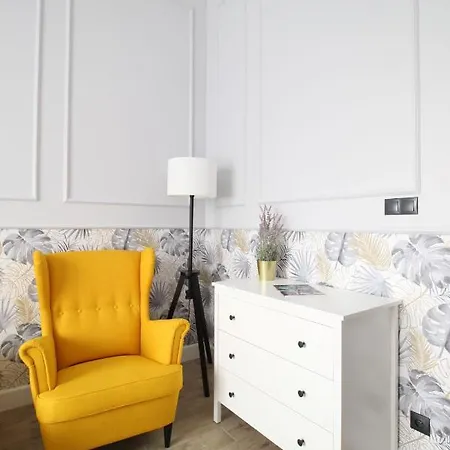 Elegancki W Centrum Warszawy アパート ワルシャワ